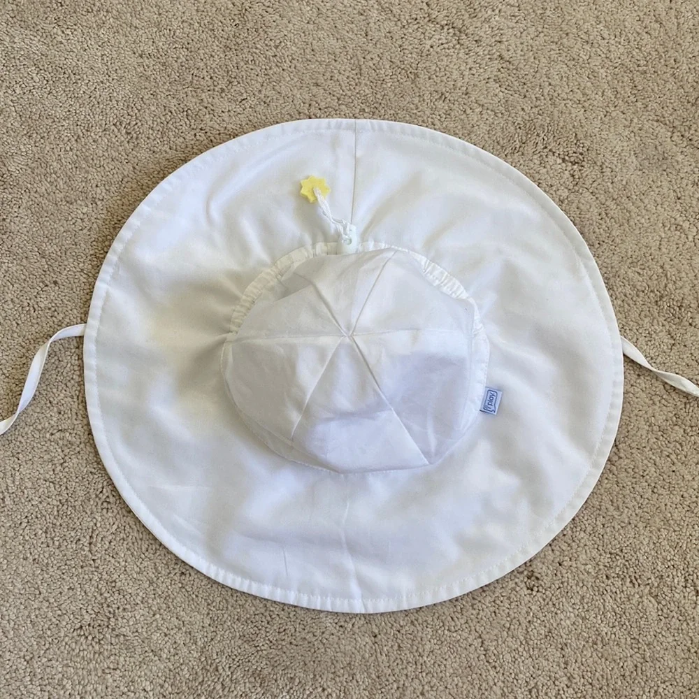 I play | White Sun Hat | 2-4T